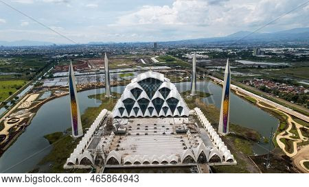 Aerial View Of The Beautiful Scenery Al-jabbar Bandung Mosque Building, A Large Mosque In The City O