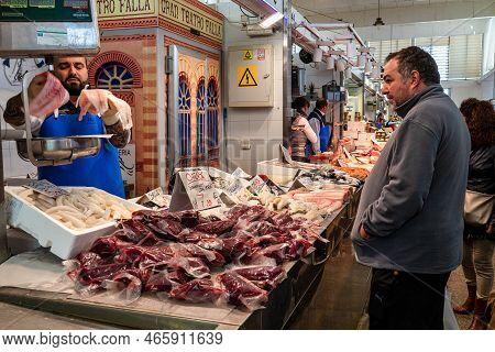 Cadiz, Spain - Nov 16, 2022: Shopping In Cadiz Downtown Market, Mercado Central De Abastos. Cadiz, A