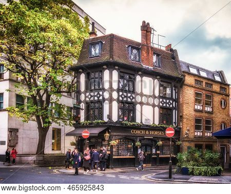 London, Uk, Sept 2022, View Of The Coach And Horses Facade, A Pub In Mayfair.
