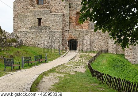 Checiny, Poland - September 14, 2022: Checiny Castle - A Royal Castle From The Turn Of The 13Th And