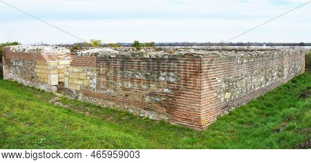 The Roman Limes, Or The Border Of The Former Roman Empire, Danube Limes - Minor Fort  Mora Vagei Nea