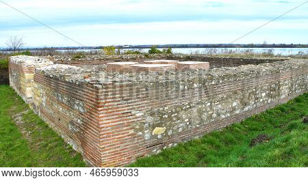 The Roman Limes, Or The Border Of The Former Roman Empire, Danube Limes - Minor Fort  Mora Vagei Nea