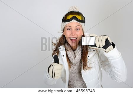 Fröhlich Skifahrer Frau Ergebnis Skipass
