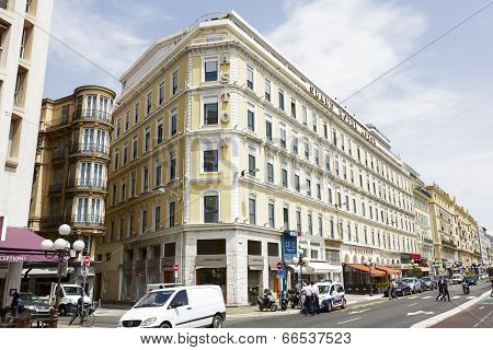 Clarion Grand Hotel Aston In Nice