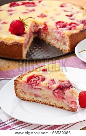 French pie (quiche) with strawberries