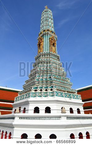 Phra Atsada Maha Chedi, Wat Phra Kaew, Thailand