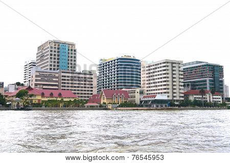 Siriraj Hospital At The Chao Praya River In Bangkok Thailand
