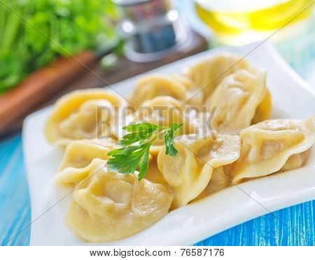 boiled pelmeni