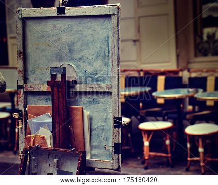 Montmartre painters place du Tertre canvas and tools in France