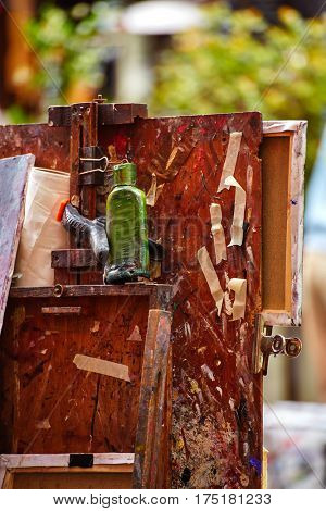 Montmartre painters place du Tertre canvas and tools in France