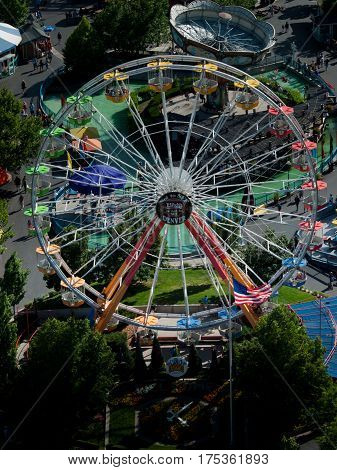 Ferris Wheel