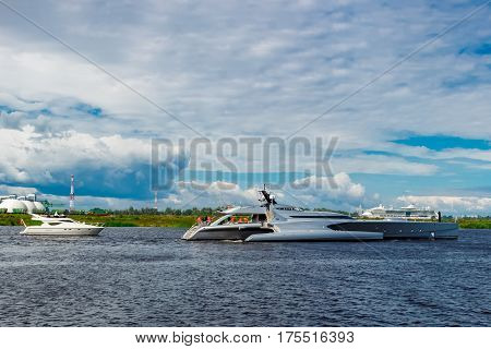 Large Silver Trimaran