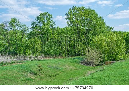 The concrete hydraulic engineering structure for the protection of soil from the impact of the erosion of melt water and rain water