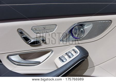 Mercedes-maybach Door Detail