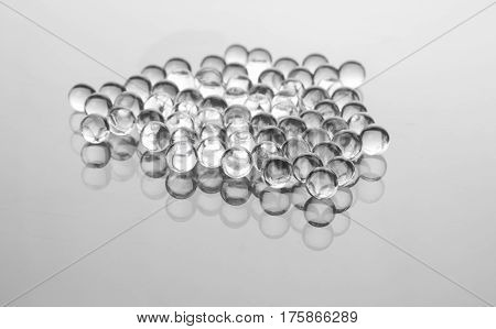 Transparent gell balls with reflections on surface