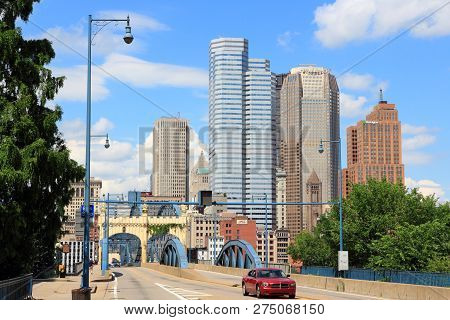 Pittsburgh, Usa - June 29, 2013: Skyline Of Pittsburgh City. It Is The 2nd Largest City Of Pennsylva