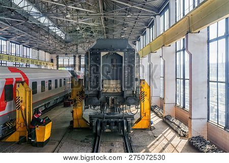 Brest, Belarus -23 May 2016: Change Of Wheelsets On The Passenger Train Moscow-prague.