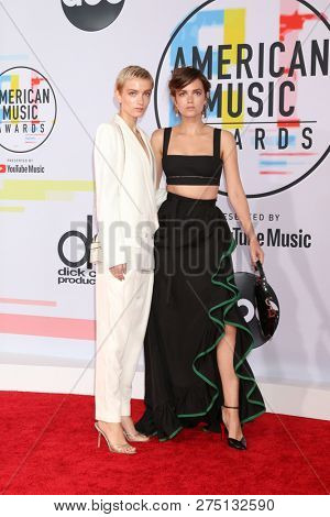 LOS ANGELES - OCT 9:  Miranda Anna, Elektra June Kilbey-Jansson, Say Lou Lou at the 2018 American Music Awards at the Microsoft Theater on October 9, 2018 in Los Angeles, CA
