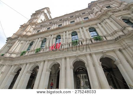 Melbourne Australia - December 4, 2018: Gpo Historical Building In Melbourne Australia