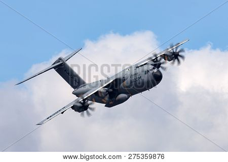Farnborough, Uk - July 17, 2014: Airbus Defence And Space A400m Military Cargo Aircraft F-wwms.
