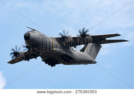 Farnborough, Uk - July 20, 2014: Airbus Defence And Space A400m Military Cargo Aircraft F-wwms.