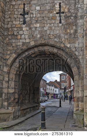 York, England - April 2018: Thoroughfare Under Monk Bar, Main Gatehouses Or Bars Of York City Walls,