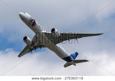 Farnborough, Uk - July 16, 2014: Airbus A350-941 Commercial Aircraft With A Hybrid Airbus/qatar Airw