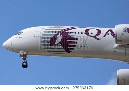 Farnborough, Uk - July 16, 2014: Airbus A350-941 Commercial Aircraft With A Hybrid Airbus/qatar Airw