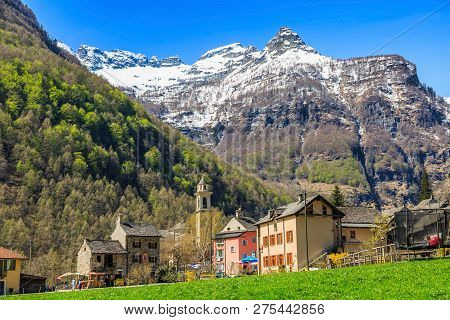 Sonogno, Switzerland - 21 April 2018 - Sonogno Village With Plenty Of Stone Houses And Typical Alley