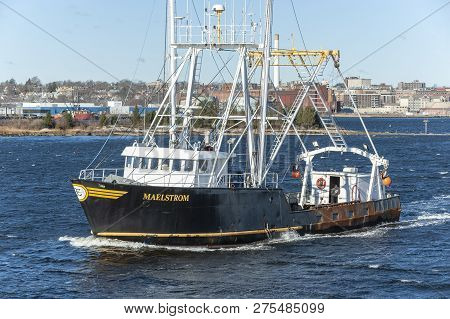 New Bedford, Massachusetts, Usa - November 29, 2018: Scalloper Maelstrom Leaving New Bedford With Pa