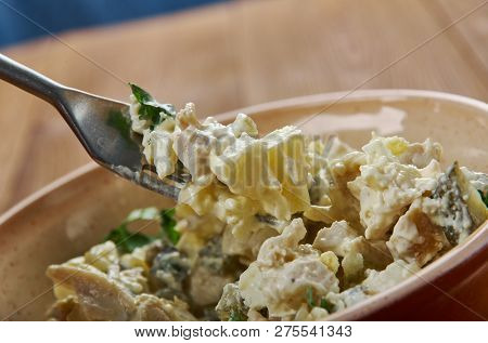 Zesty Chicken Salad Spread Or Appetizers Or Sandwiches Using Canned Chicken, Cream Cheese, And Ranch