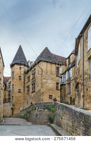 Street In Sarlat-la-caneda Historical Center, Department Of Dordogne, France