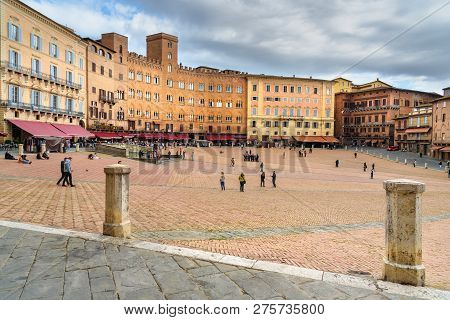 Siena, Italy - October 02, 2018: Palazzo Sansedoni And Palazzo Chigi Zondadari On Piazza Del Campo, 
