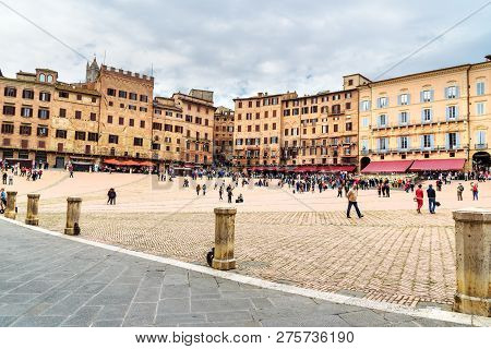 Siena, Italy - October 02, 2018: Piazza Del Campo, Square And Historic Center In Siena