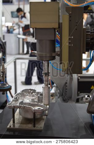 Manufacturing Robotic Machining With Quick Change Tool Application