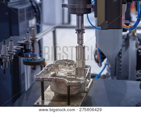 Manufacturing Robotic Machining With Quick Change Tool Application