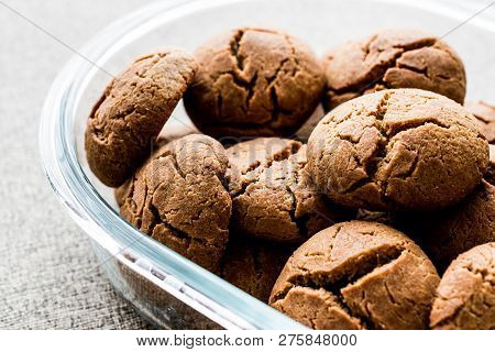 Cookies Are Made By Siyez Flour, Einkorn Or Kaplica (triticum Monococcum)