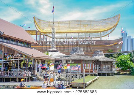 Chonburi/thailand - June 17 2017:unacquainted Thai People Walking In Pattaya Floating Market.chonbur