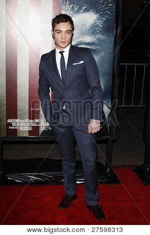 Los Angeles nov 3: Ed Westwick auf dem Afi Fest 2011 Opening Night Gala Weltpremiere von 