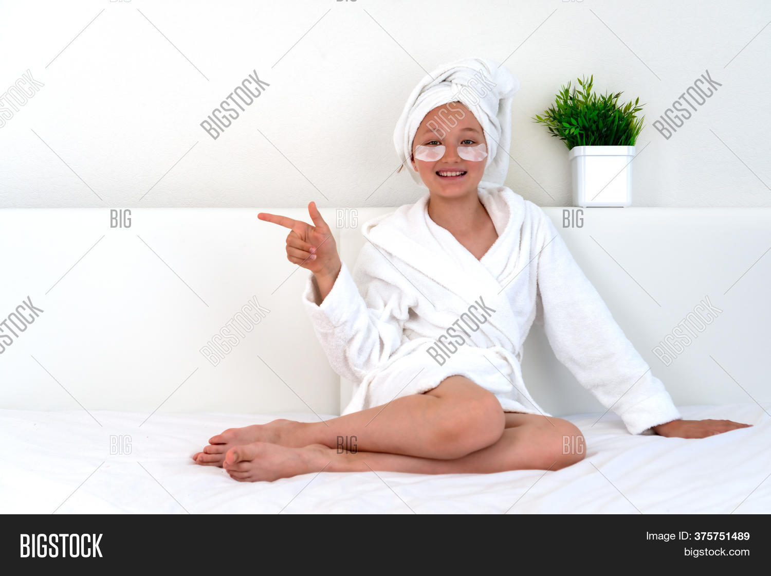 Teenager Girl Bathrobe Image & Photo (Free Trial) Bigstock