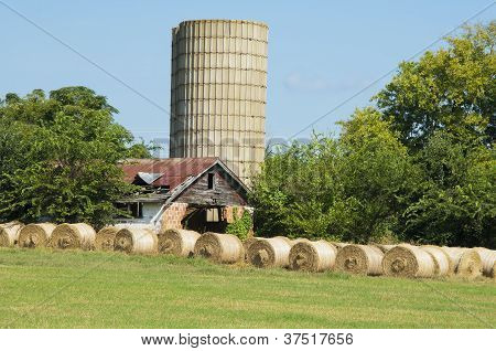 Farmě Silo Hay
