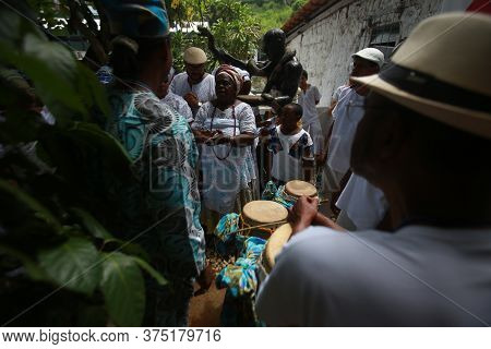 Salvador, Bahia / Brazil - November 5, 2018: Candomble Members Are Seen In A Sacred Place In A Relig