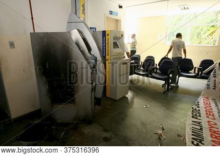 Ilheus, Bahia / Brazil - March 23, 2012: Bandits Used A Blowtorch To Break Into The Banco Do Brasil 