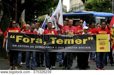 Salvador, Bahia / Brazil - September 22, 2016: Protesters Are Seen On Sete De Setembro Avenue In Sal
