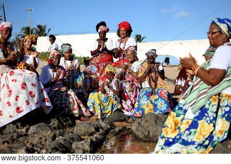 Salvador, Bahia / Brazil - March 2, 2017: Members Of The Cultural Group As Ganhadeiras De Itapua See
