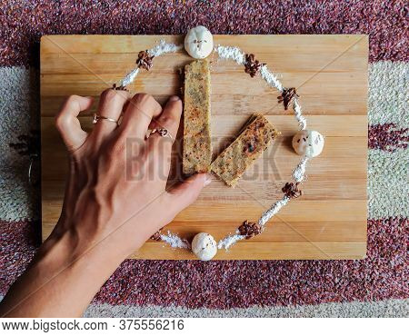 Delicious Paratha Stick In Format Of Analog Clock