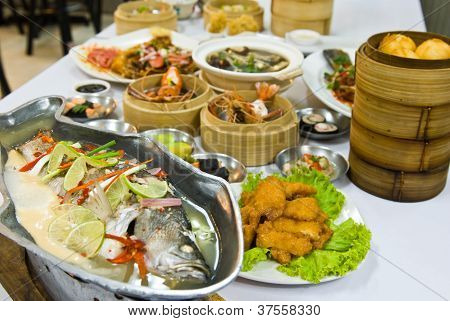 Steamed Snapper Fish With Lemon