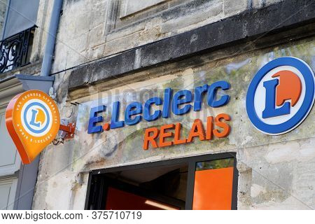 Bordeaux , Aquitaine / France - 07 07 2020 : E.leclerc Relais Text Logo And Round Sign On Building F