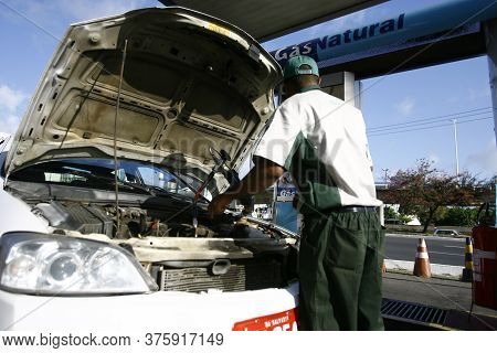 Salvador, Bahia / Brazil - December 6, 2016: Vehicle Is Seen During Filling With Vehicular Natural G