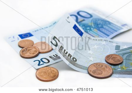 Eurobankovky a euromince